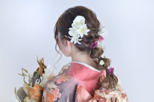 スタジオフォーレ振袖・髪型・ポンポンヘア