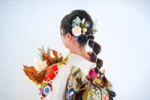 スタジオフォーレ振袖・髪型・ポンポンヘアアレンジ