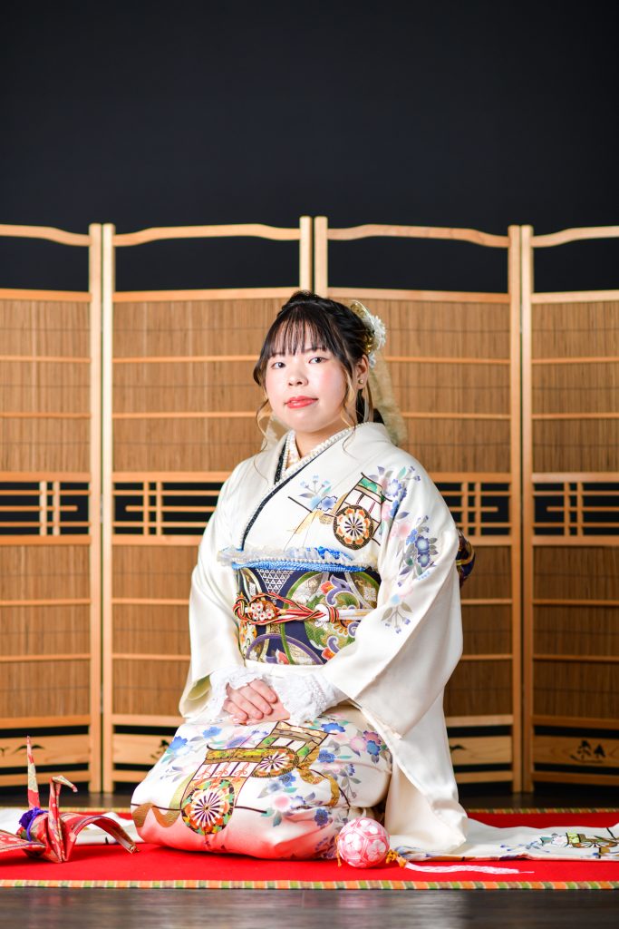 振袖前撮り・スタジオ撮影・重ねパール・帯揚げレース・袖口フリル